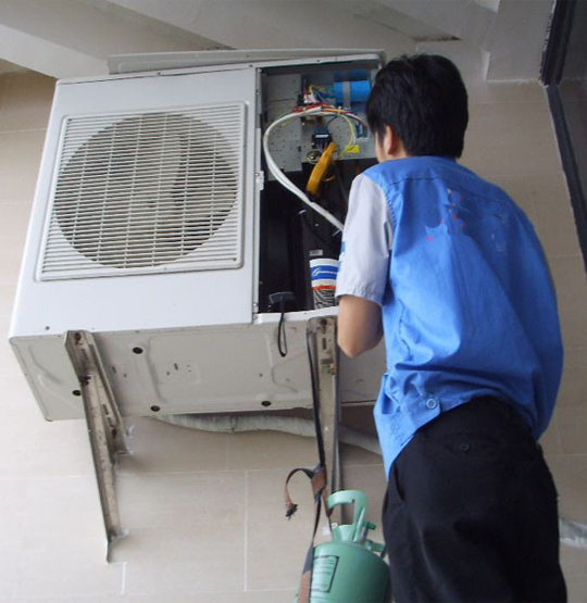 嘉鱼空调开机无反应维修